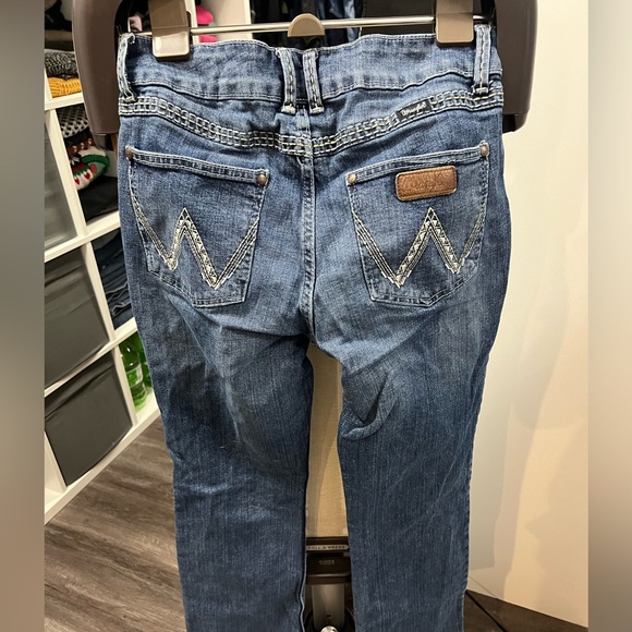 Wrangler Ladies Boot Cut Jean - Picture 3 of 3